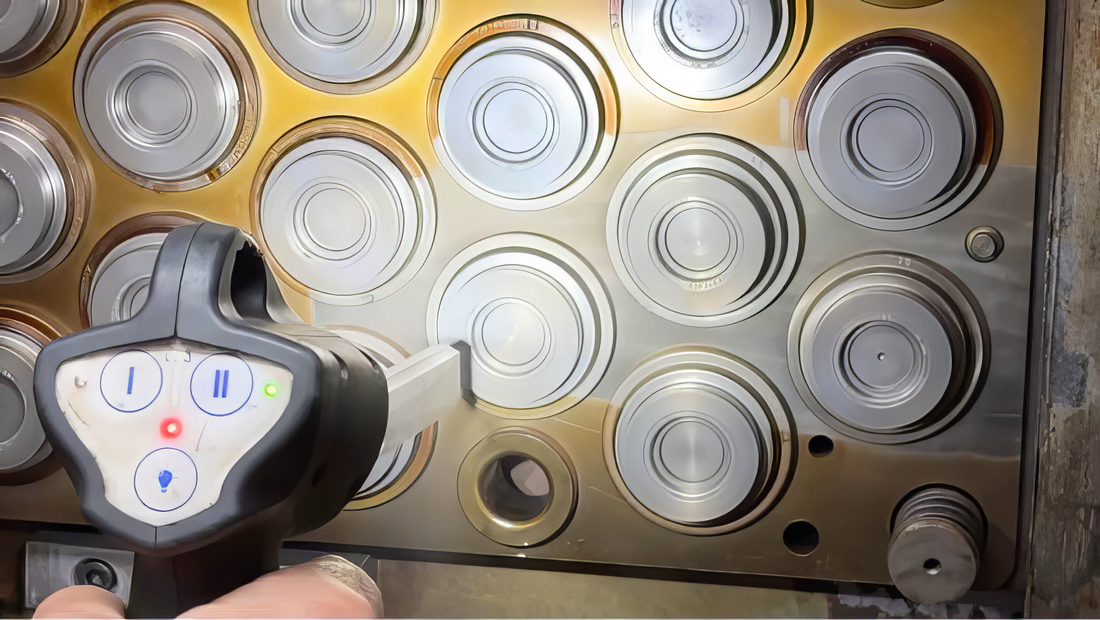 enlever les dépôts gazeux sur un moule dinjection plastique  (1)